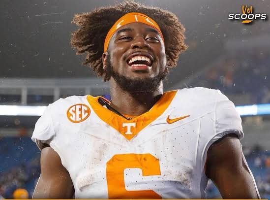 DEAL Report: Tennessee Volunteers Running Back Dylan Sampson Declines NFL Draft to Return for Senior Season as He Explains His Decision….