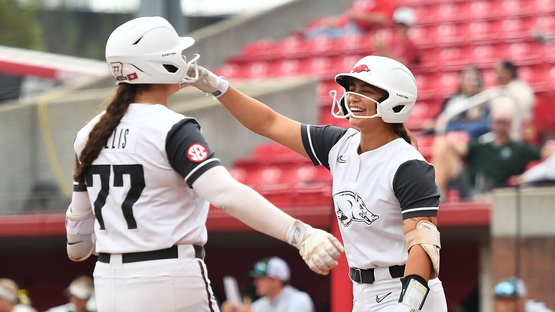 Two Arkansas Razorbacks player’s Earn NFCA All-America Honors…