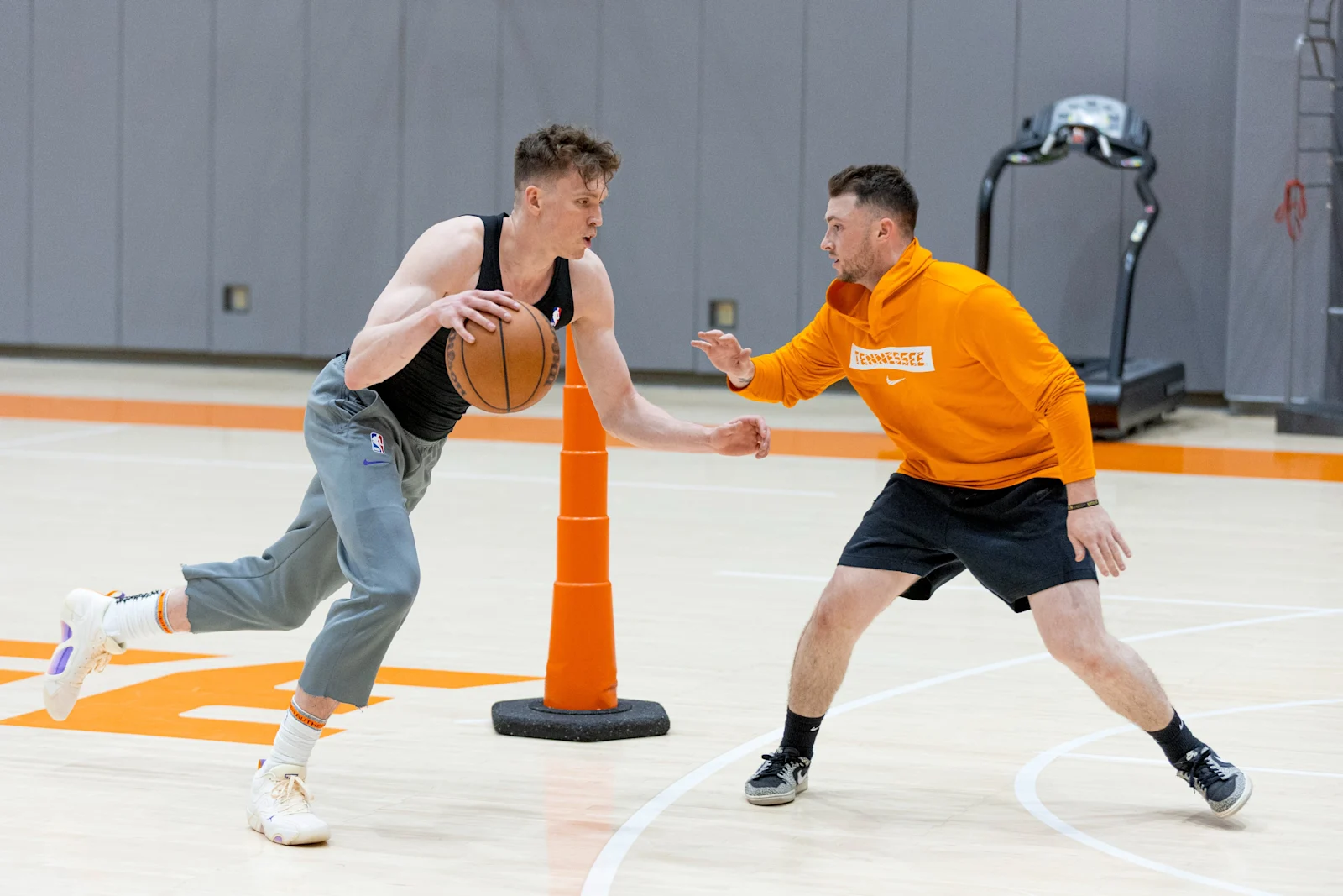 KNOXVILLE, TN — Dalton Knecht Returns to Tennessee Roots After Rollercoaster Lakers Rookie Year—Vols Legend Spotted Back in Practice Facility Working with Staff Amid Offseason Bu….