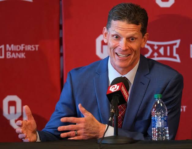 EXPLOSIVE BOMBSHELL: Oklahoma Sooners Coach Stuns Fans, Explosive Ticket Price Slash for Disabled Supporters and Struggling Families and giveaway $58M to the Ho…