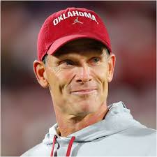 BOMBSHELL IN NORMAN: Brent Venables On hot seat, Stuns Fans, Unveils Ben Arbuckle as Oklahoma’s New Offensive Ma…